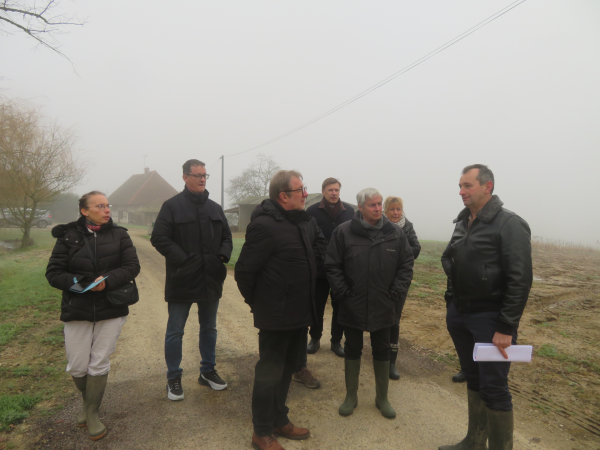 Mr le sous-préfet en visite sur un chantier